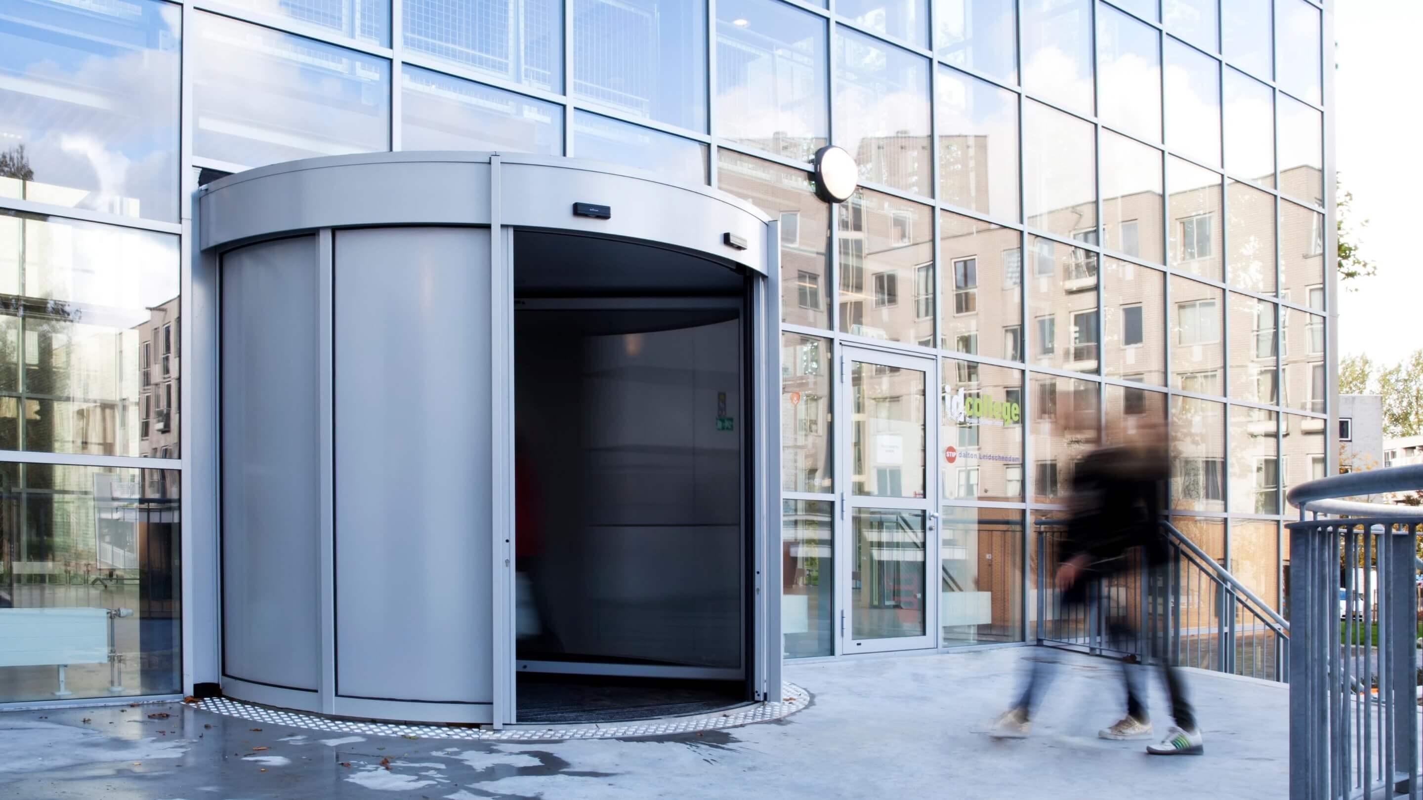 Automatic Or Manual Revolving Door - Tourniket | Boon Edam